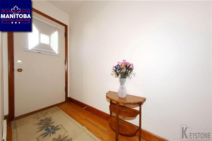 Property 1171 Valour Road img1