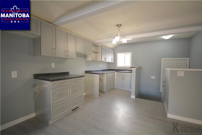 Property 310 Woodbine Avenue img1