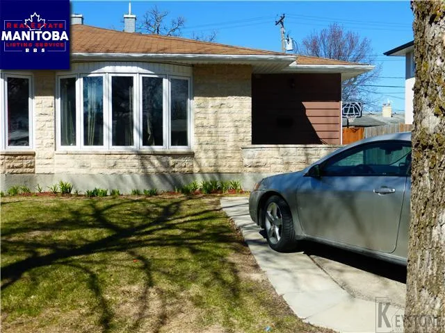 200 Wordsworth Way, Winnipeg