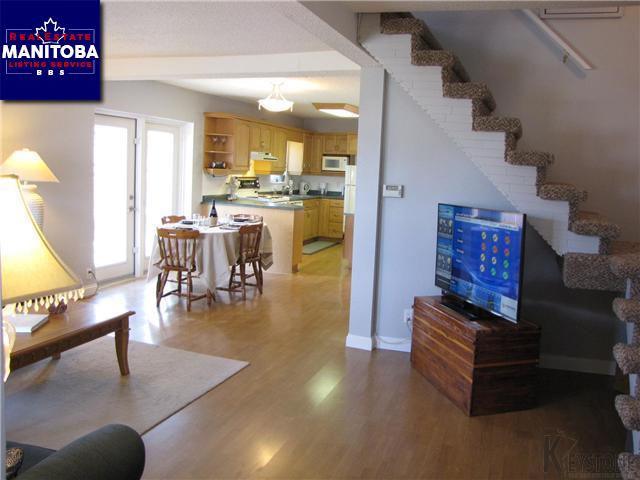 Property 296 Bowman Avenue img1