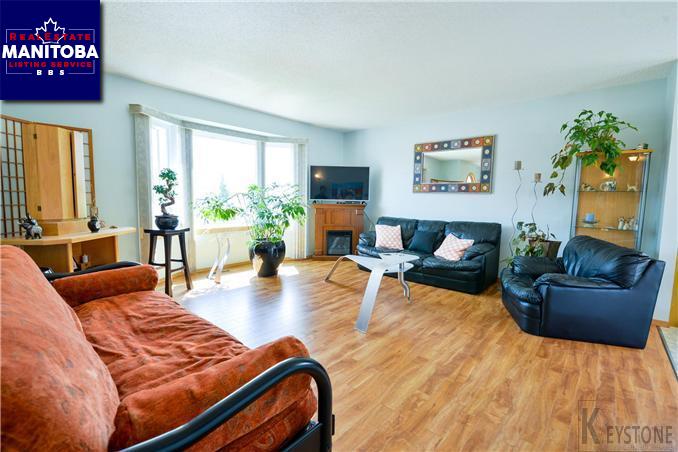 Property 281 Wilfred Bay img1