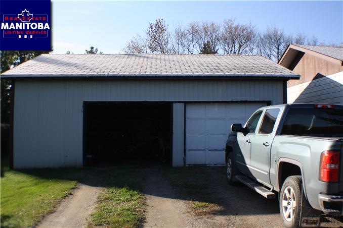 Property 317 Elm Avenue img1