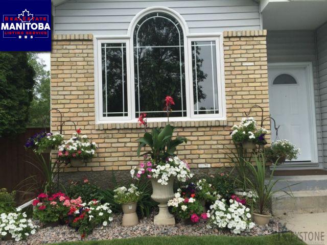 Property 2 Oakhurst Crescent img1