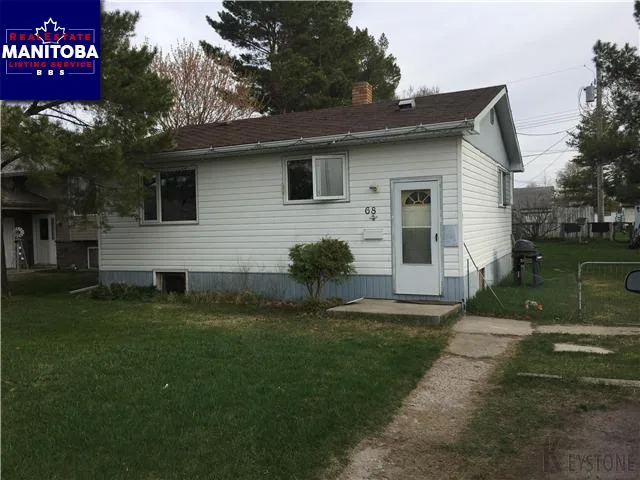 2 Bed House for Sale at 68 Deans Avenue East, Souris, MB - MLS® #1710895