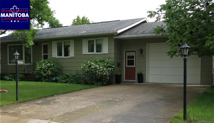 Property 232 Poplar Drive Main image