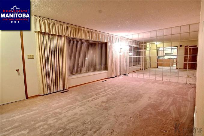 Property 232 Poplar Drive img1