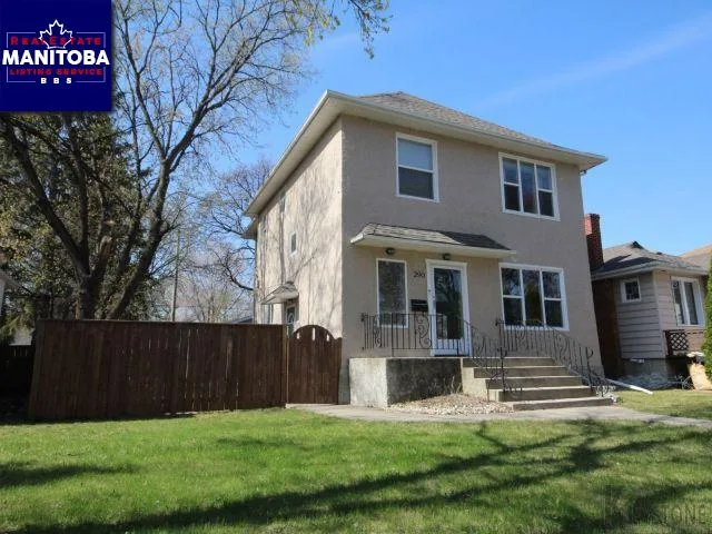 290 Mcadam Avenue, Winnipeg