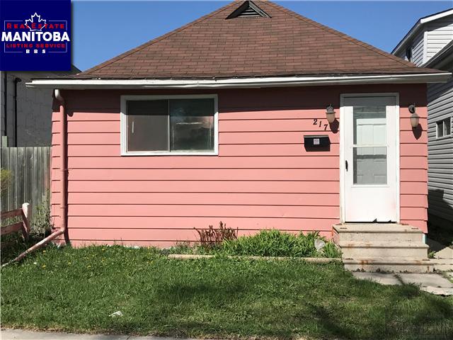 Property 217 Kilbride Avenue img1