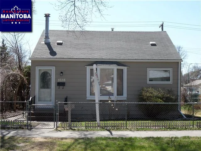 1038 Boyd Avenue, Winnipeg