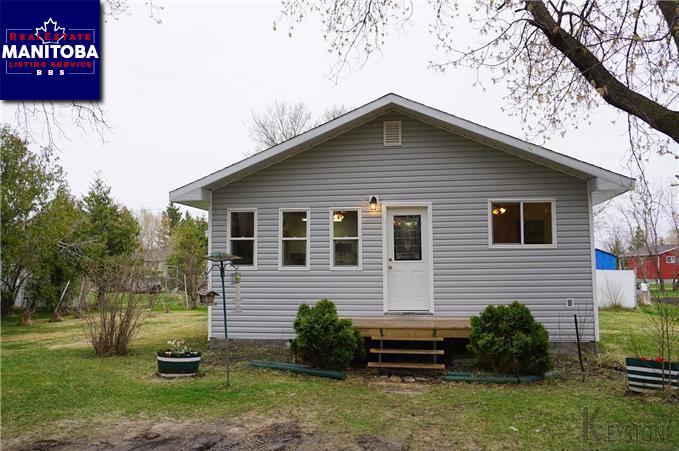 Property 46 Bay Avenue img1