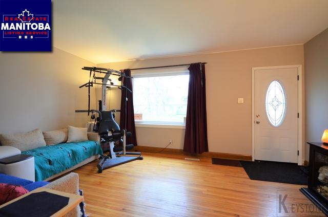 Property 352 Sutton Avenue img1