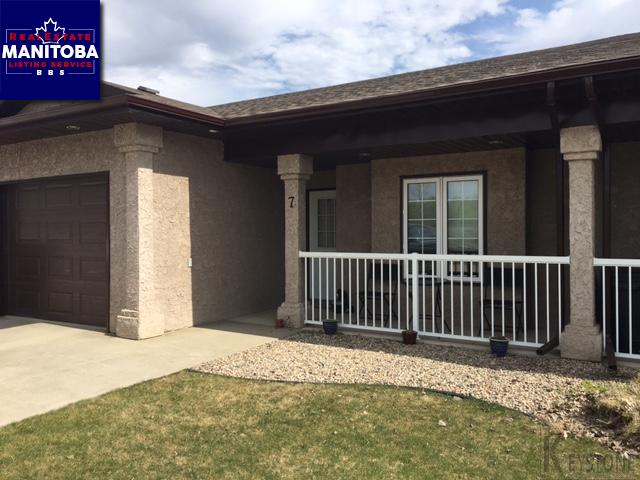 Property 7-105 Oxford Street img1