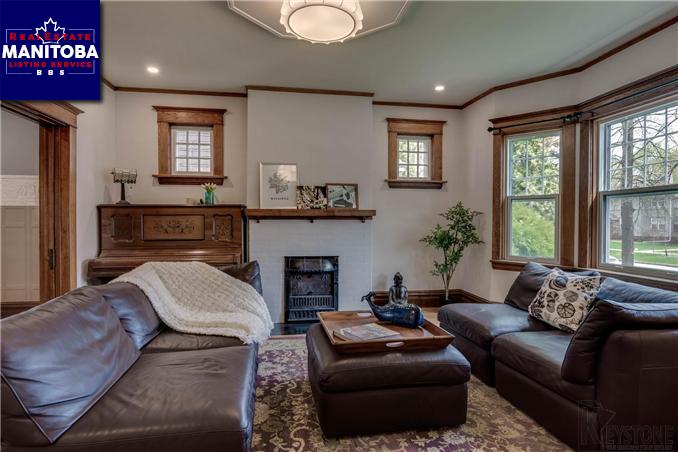 Property 251 Montrose Street img1