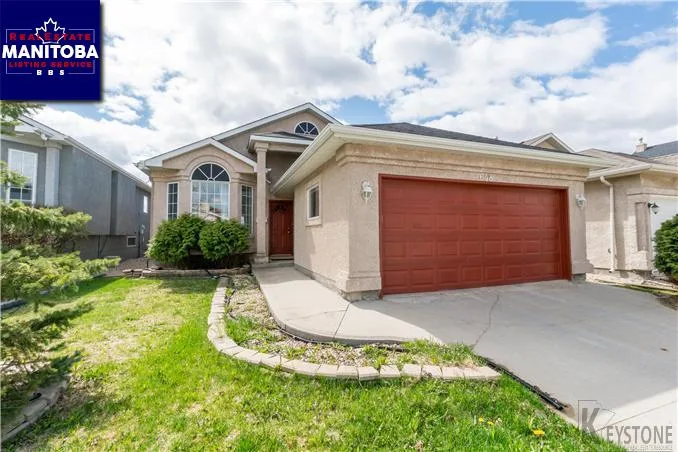 648 Scurfield Boulevard, Winnipeg