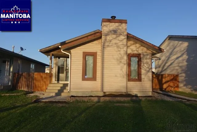 128 Atwood Street, Winnipeg