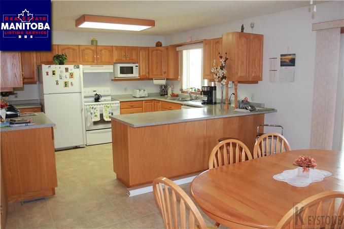 Property 73008 73 Road West img1