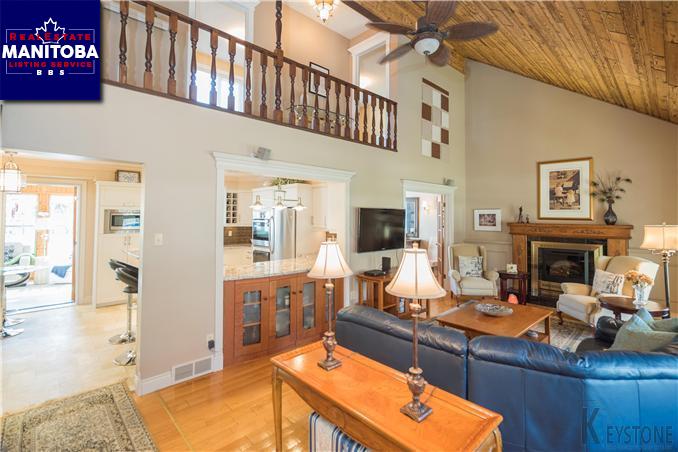 Property 657 River Drive img1