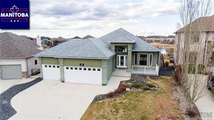 19 Westwater Drive, Winnipeg