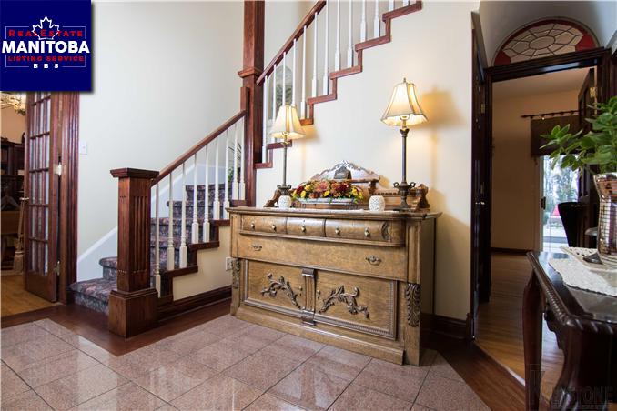 Property 297 Main Street img1