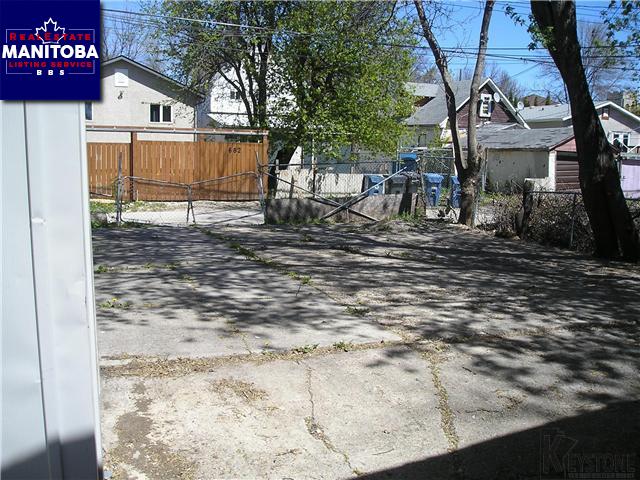 Property 681 Manitoba Avenue img1