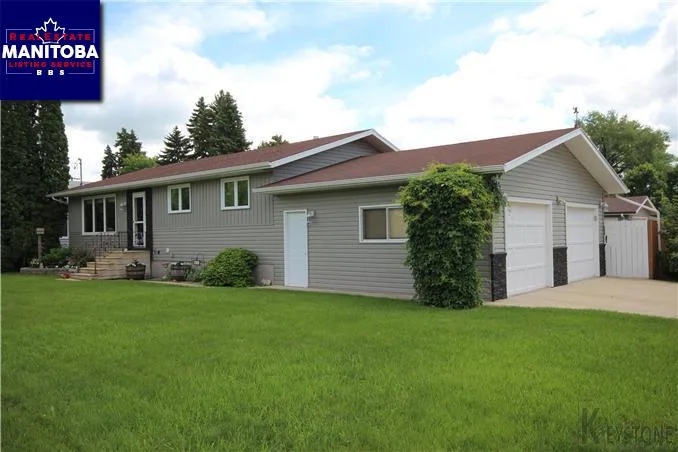 2 Bed House for Sale at 124 2nd Avenue Northwest, Carman, MB - MLS® #1711920