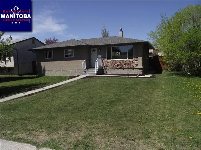 19 Magdalene Bay, Winnipeg
