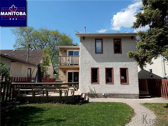 Property 226 La Verendrye Street img1