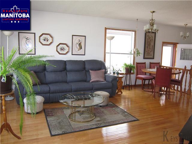 Property 968 Beecher Avenue img1