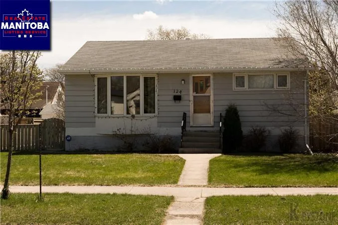 124 Harrowby Avenue, Winnipeg