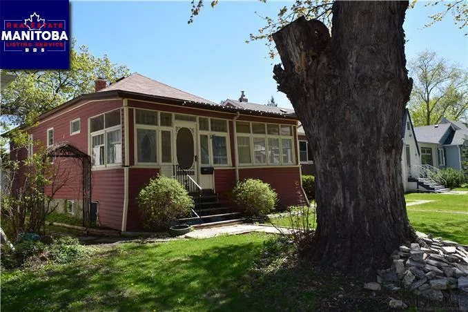 90 Crawford Avenue
