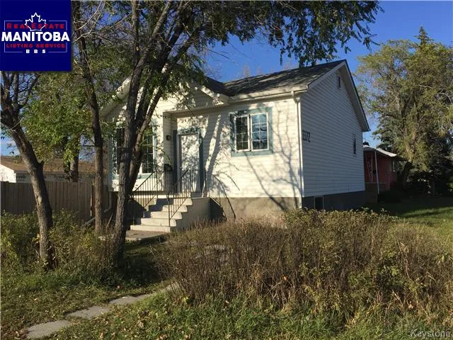 1172 Henderson Highway, Winnipeg