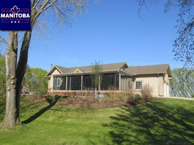 2389 Pr 200 Road, St Adolphe