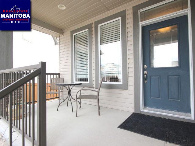 Property 39 Maidstone Bay img1