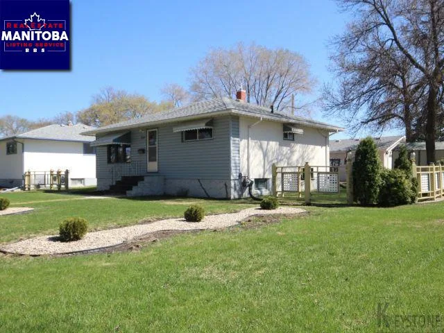 734 Kildare Avenue, Winnipeg