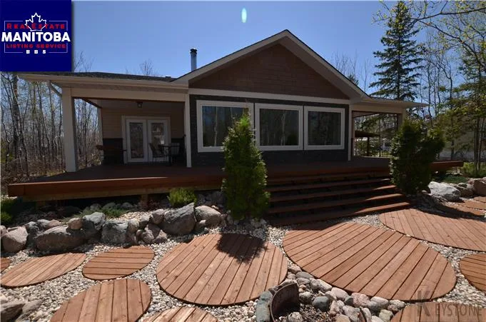 3 Bed House for Sale at 12 Howell Avenue, Dunnottar, MB - MLS® #1712159