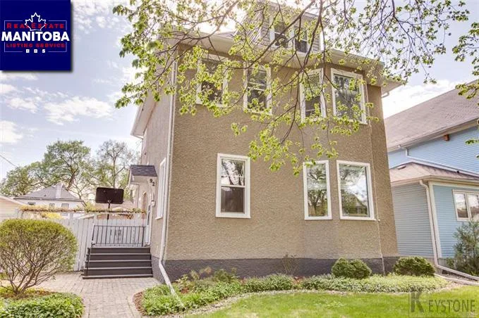 92 Cobourg Avenue, Winnipeg