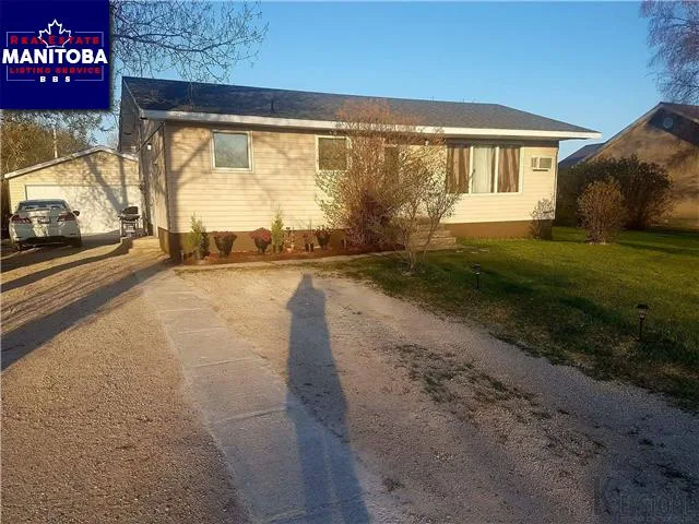18 Poplar Avenue, Ashern