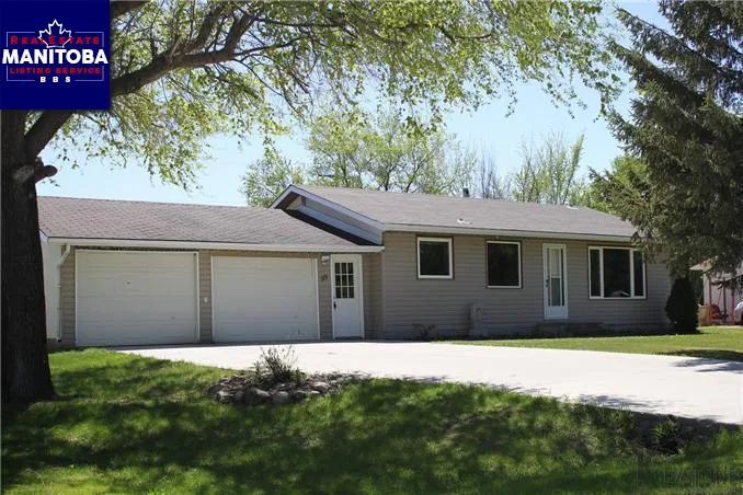 95 Ashgrove Crescent, Niverville