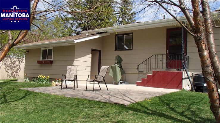 Property 441 2nd S Street img1