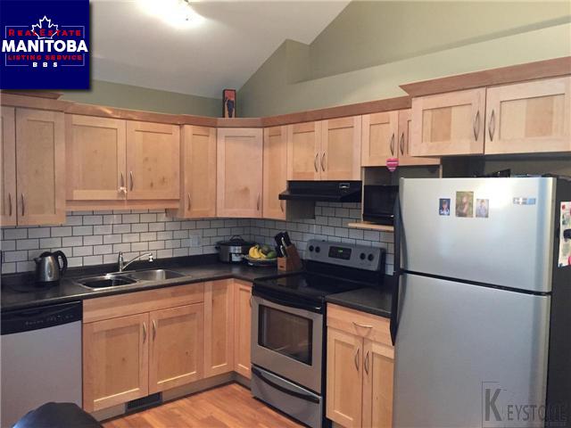 Property 944 Parkhill Drive img1