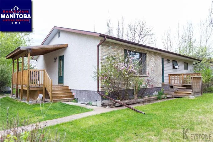 4 Bed House for Sale at 11 Hyde Drive, Tyndall, MB - MLS® #1712453