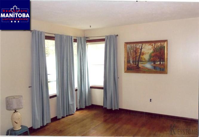 Property 1496 Catherine Avenue North img1