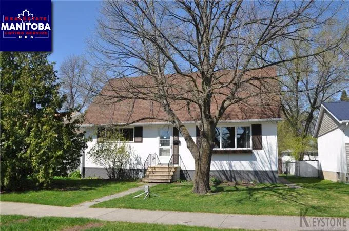 868 Knox Street, Winnipeg