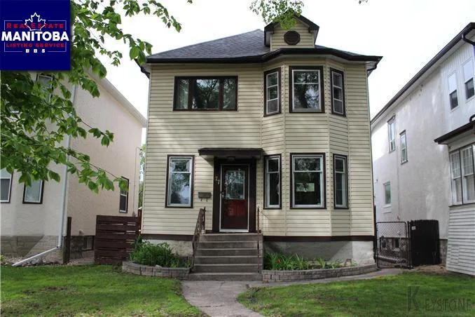 77 Martin Avenue West, Winnipeg