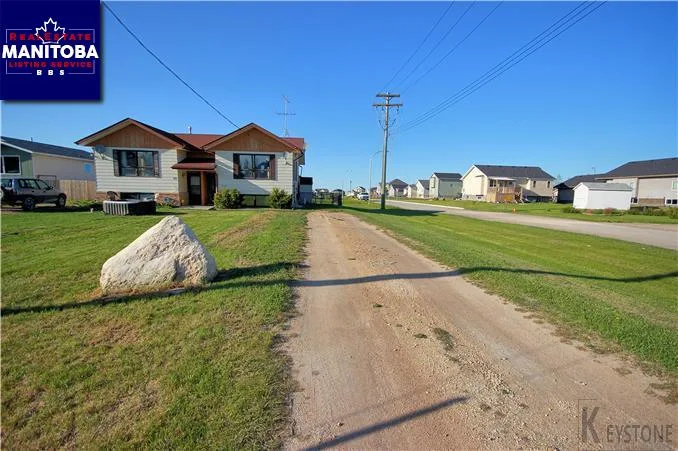713 Roch Drive, Lorette