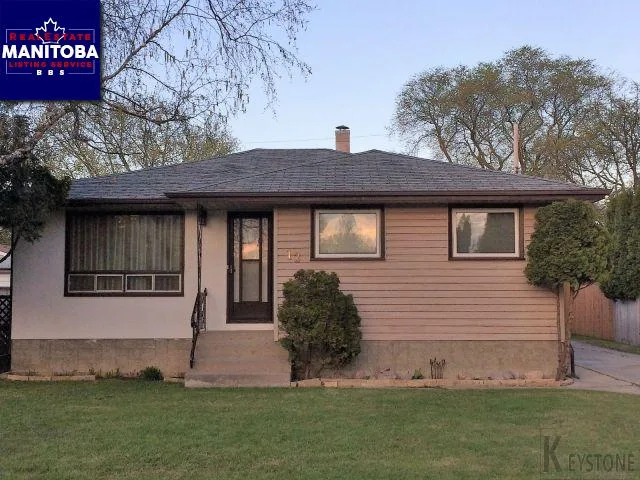 12 Cloverdale Crescent
