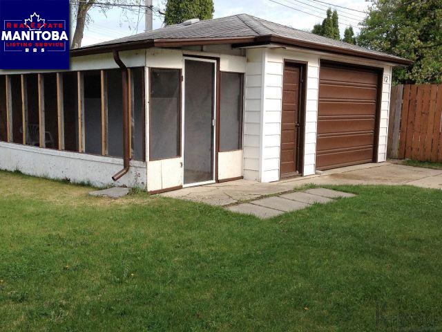 Property 12 Cloverdale Crescent img1