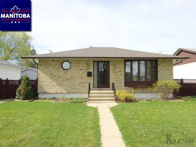 886 Simpson Avenue, Winnipeg