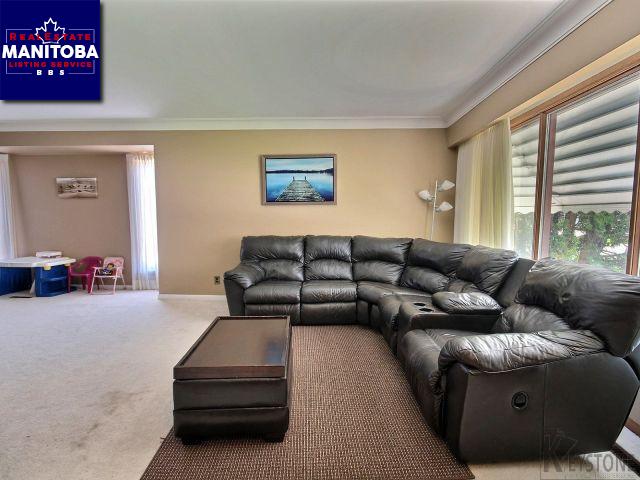 Property 6 Humber Road img1