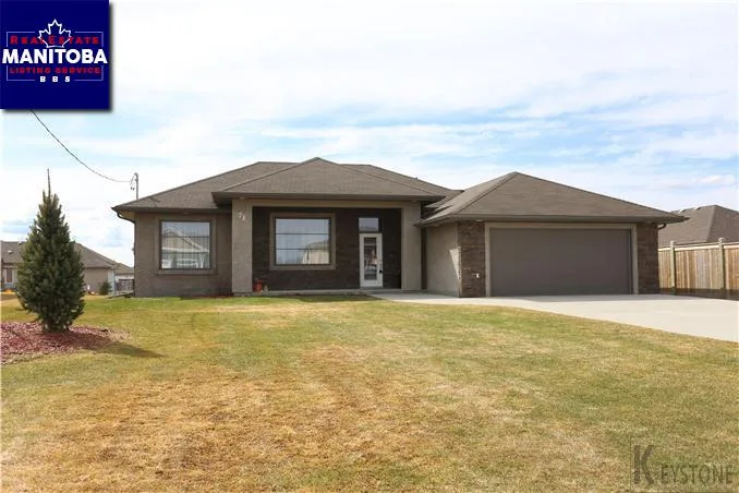 71 Breezy Bend, Steinbach